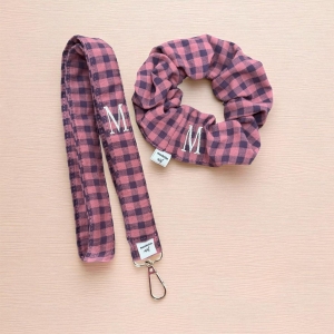 lanyard bicolor rosa palo + scrunchies